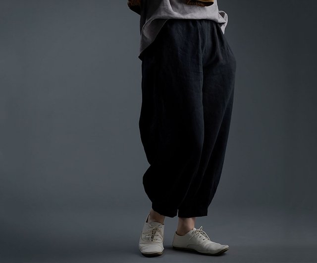 wafu】Linen Pants 裾タック ボトムス ヨガパンツにも / 黒色 b013a-bck1 - ショップ 【wafu】linen  clothing パンツ レディース - Pinkoi