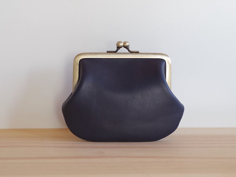 Square type leather spicy navy blue - กระเป๋าสตางค์ - หนังแท้ สีน้ำเงิน