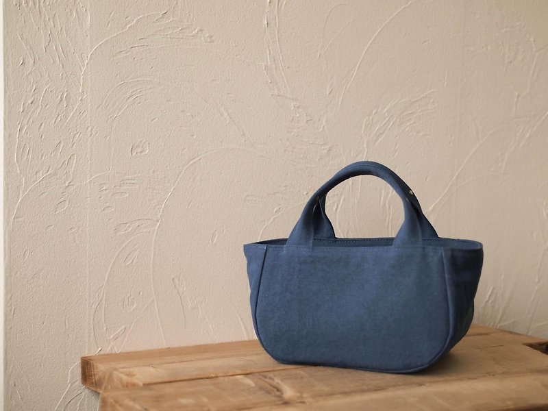Round tote with lid S (Cerulean Blue) - Handbags & Totes - Cotton & Hemp 