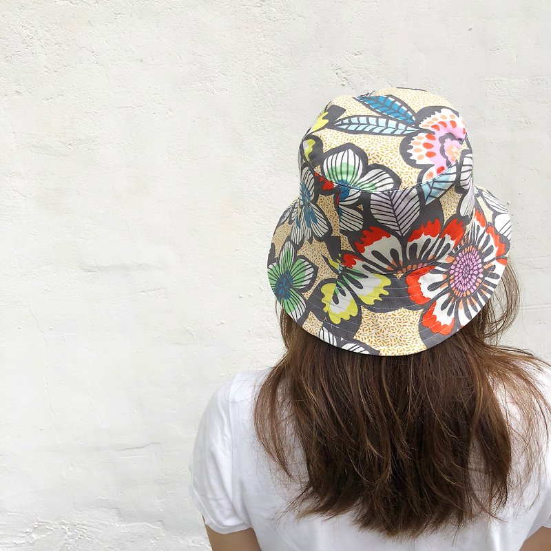 Marker flowers / American Cotton print / double-sided use bucket hat - หมวก - ผ้าฝ้าย/ผ้าลินิน 