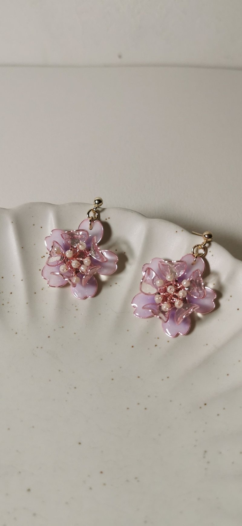 【Veverka】Meixiang-Purple-Resin Sterling Silver Earrings Flower Liquid Clip-On Earrings - ต่างหู - เรซิน สีม่วง