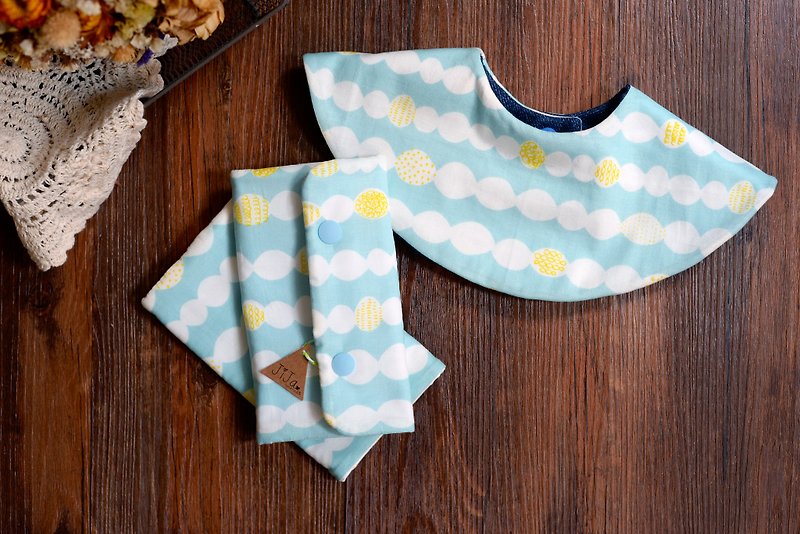 手工製作- 嬰兒賀禮套裝 (嬰兒圍兜兜與實用咬咬巾) - 彌月禮盒 - 棉．麻 