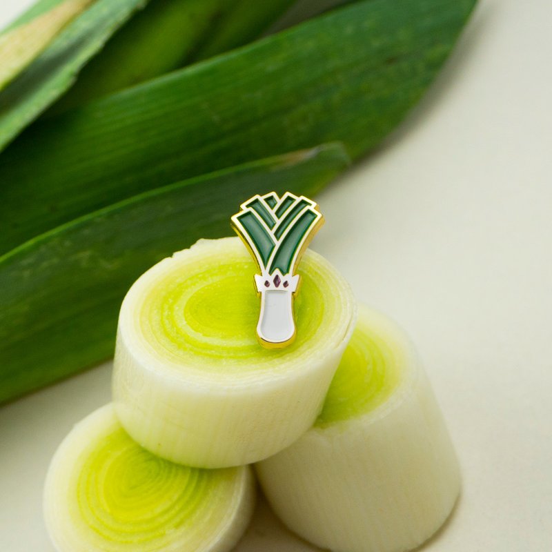 Leek King Enamel Pin - 胸針 - 其他金屬 綠色