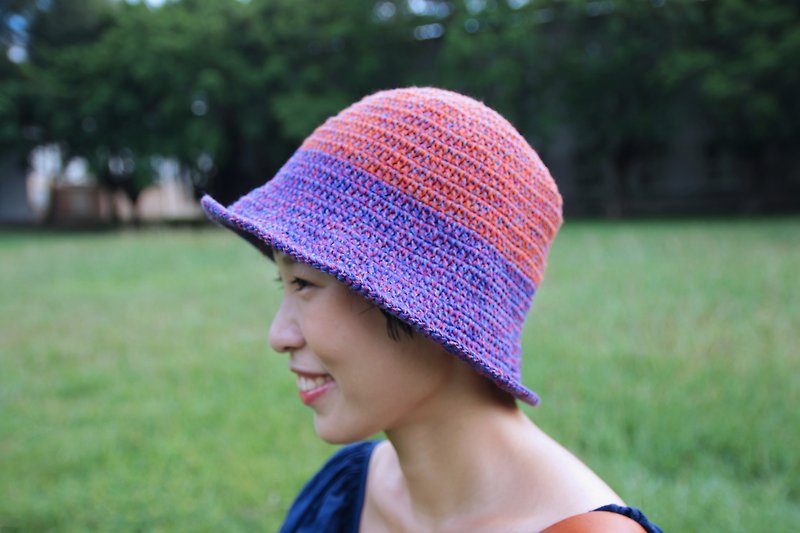 色を織りつばの広い帽子 - 赤プタオ紫 - 帽子 - コットン・麻 パープル