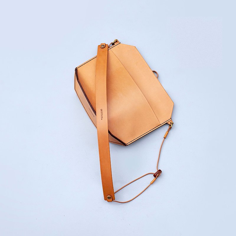 WALDEN Lightweight water-repellent leather Bag - Messenger Bags & Sling Bags - Genuine Leather 