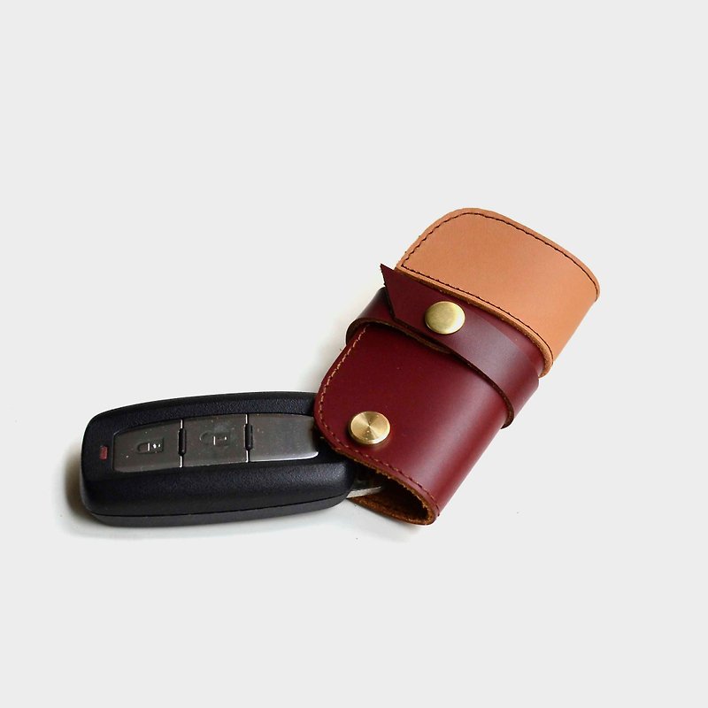 [The speed of the Trojan horse] Cowhide car key case car key cover Weiss brand reddish brown primary color cowhide stitching Christmas Valentine’s Day gift custom lettering as a gift - Keychains - Genuine Leather Khaki