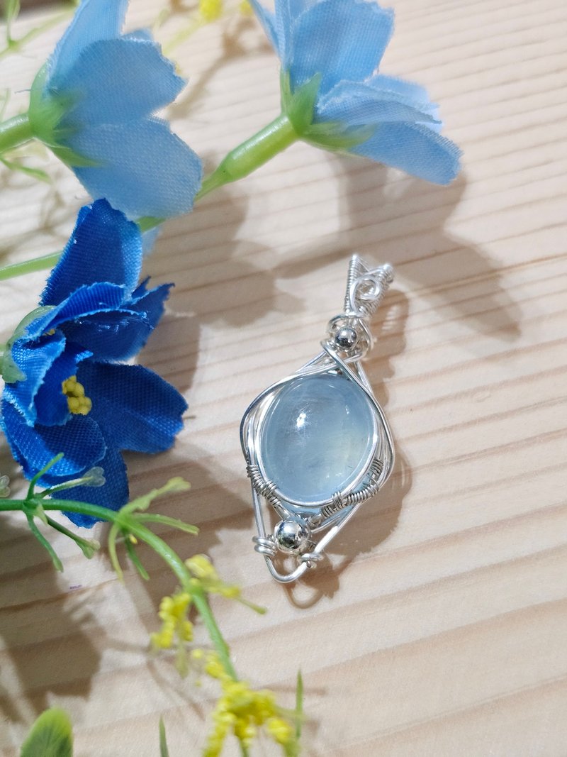 【葉綠舒手作】淡藹如夢  /金屬線編織/節日/禮物/飾品/項鍊/手作 - 項鍊 - 銅/黃銅 藍色