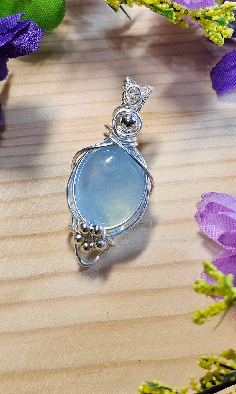 【葉綠舒手作】淡藹如夢  /金屬線編織/節日/禮物/飾品/項鍊/手作 - 項鍊 - 銅/黃銅 藍色