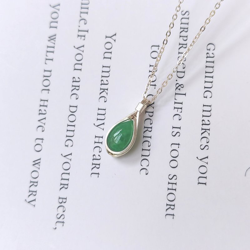 A貨翡翠ネックレス 翡翠ペンダント 小さな逸品 5月の誕生石 フレッシュグリーン ドロップ型翡翠 - ネックレス - スターリングシルバー 