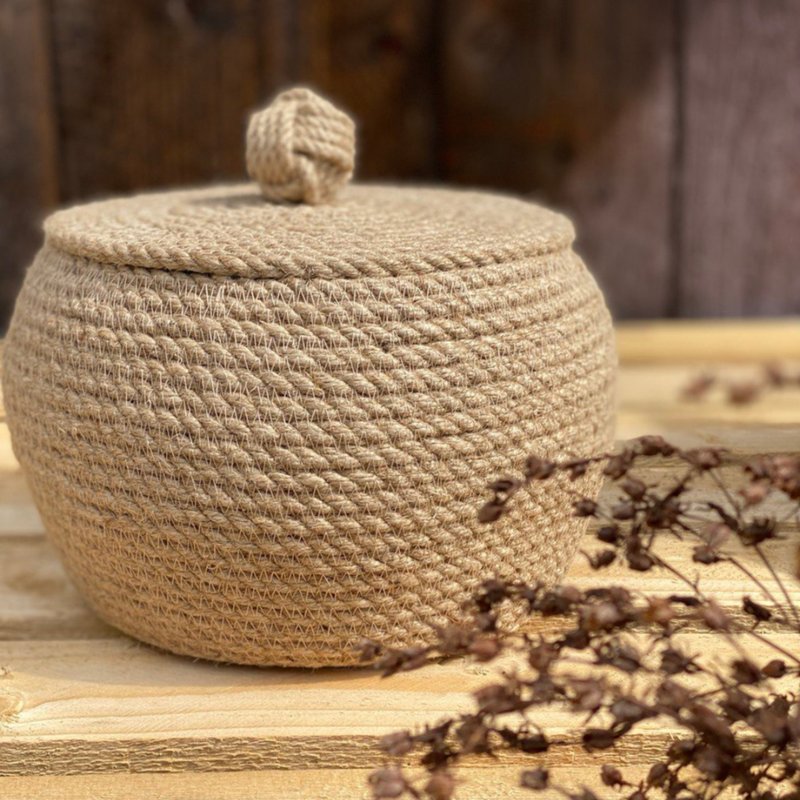 Jute baskets Rope basket Fruit basket. Storage Baskets with lid Woven basket - ชั้นวาง/ตะกร้า - วัสดุอีโค 