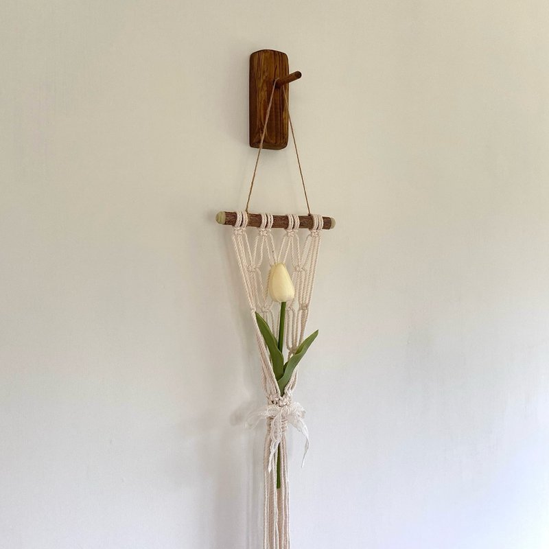 tulip macrame Set, wall deco, wall hanging - 壁貼/牆壁裝飾 - 棉．麻 白色