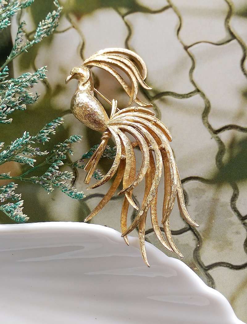 【美國西洋古董飾品】AVON 1969年 BIRD OF PARADISE 天堂鳥 別針 - เข็มกลัด/พิน - โลหะ สีทอง