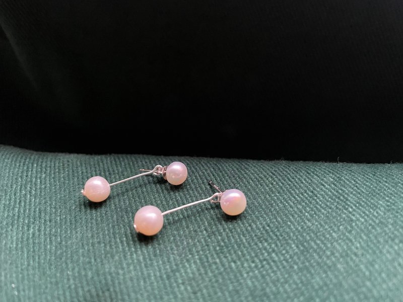 Simple pearl earrings - Earrings & Clip-ons - Silver White