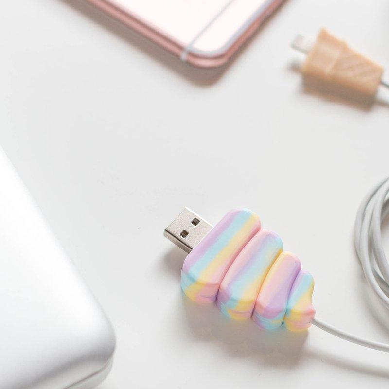Charger Protector: Soft Serve - 科技小物 - 矽膠 多色