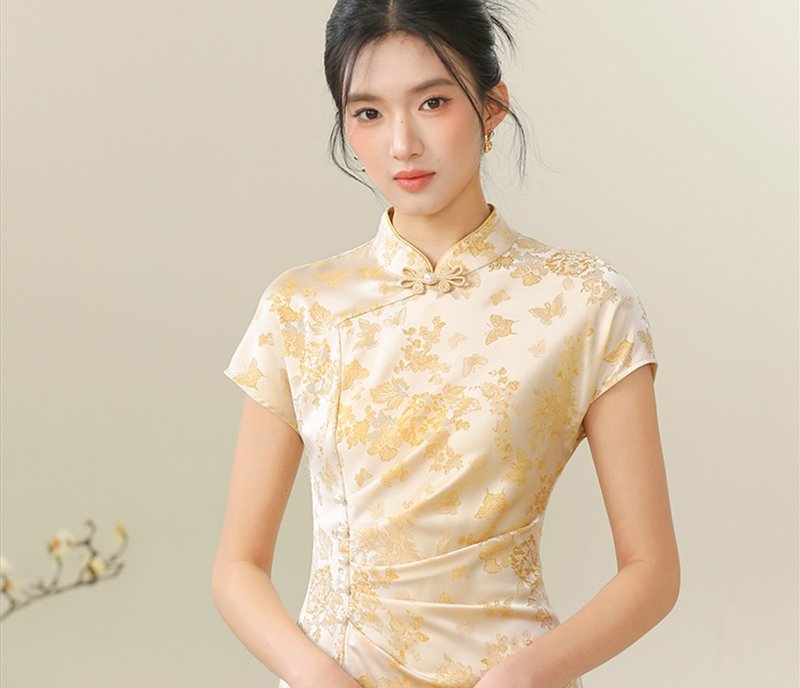 【捏褶】新中式復古中國風 提花收腰改良旗袍 - 洋裝/連身裙 - 其他材質 黃色