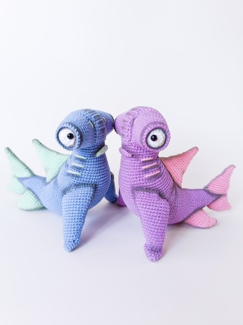 TatiStoreShop 雙髻鯊鉤針圖案PDF在英文漂亮的嬰兒鯊魚amigurumi DIY