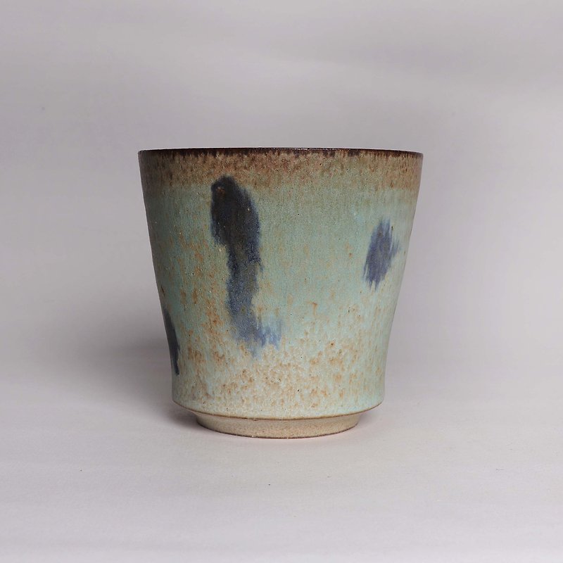 Ming bud kiln l green ear yellow blue 绢 tea cup - Teapots & Teacups - Pottery Multicolor