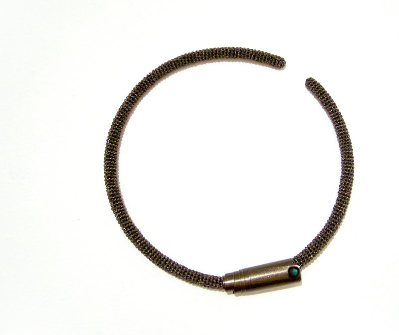 Minimalist Choker Necklace Smoky Brown Open Cuff - 項鍊 - 繡線 咖啡色