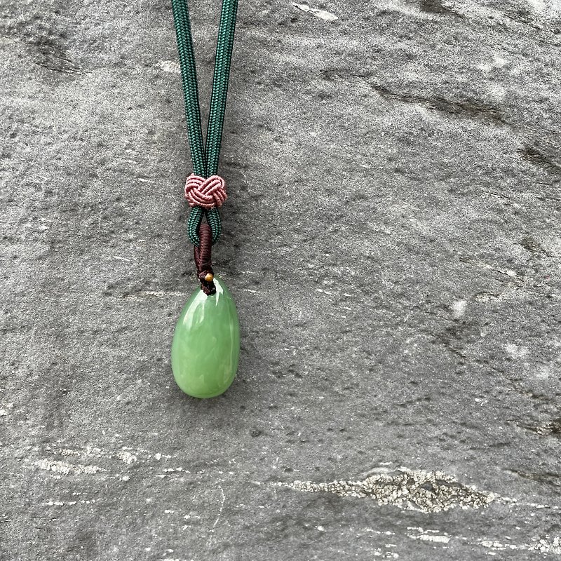 Jade decoration - Taiwan design and making - พวงกุญแจ - หยก สีเขียว
