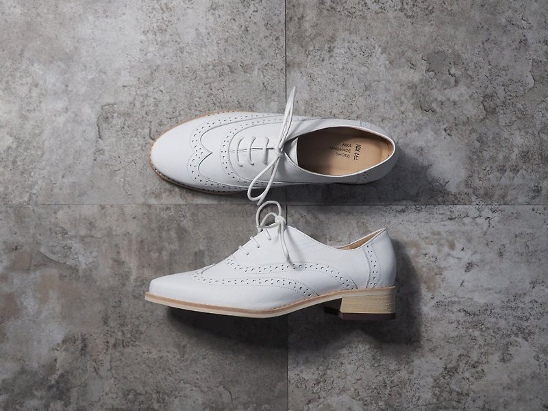 Aihua Oxford Shoes-BasicW - รองเท้าอ็อกฟอร์ดผู้หญิง - หนังแท้ ขาว