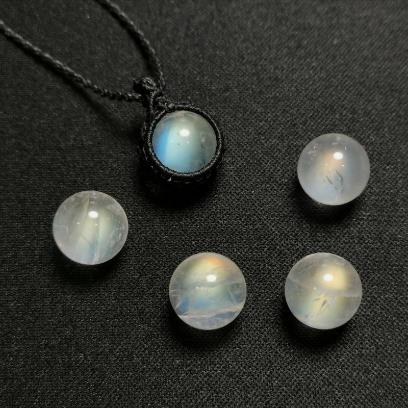 Indian rainbow moonstone ball/rotatable/no punching/ Wax thread weaving/clavicle pendant - Necklaces - Gemstone Multicolor