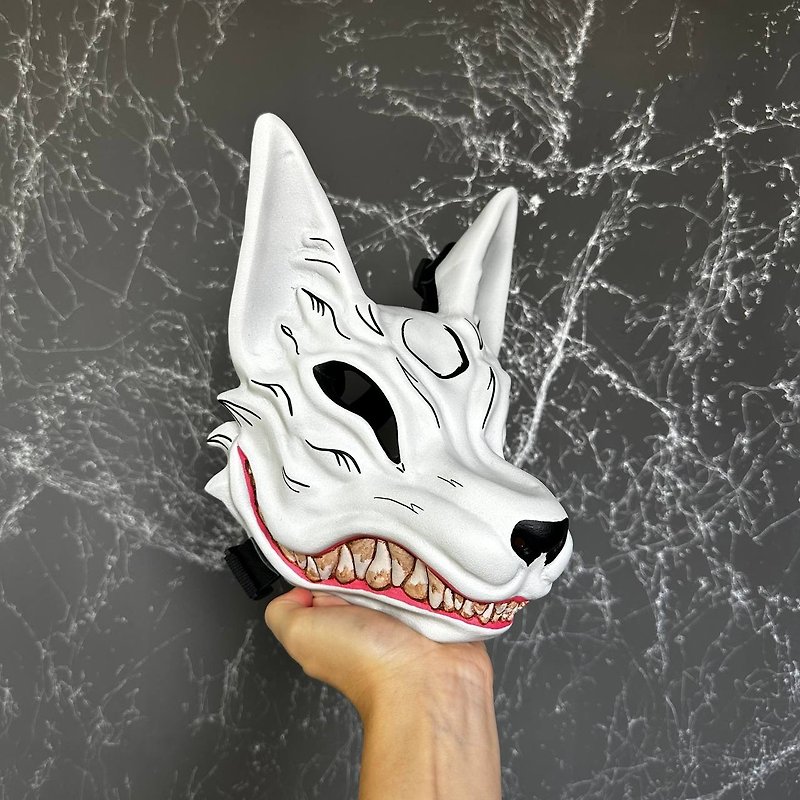 Japanese Kitsune mask Black and White, Full face Kitsune mask, Japanese fox mask - Face Masks - Resin White