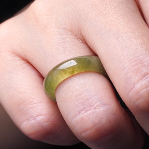 瓔珞珠寶盒 E.L.Jewelry Box 冰種秋香綠翡翠戒指戒圈 | 國際12圍 | 天然緬甸玉翡翠A貨 | 送禮