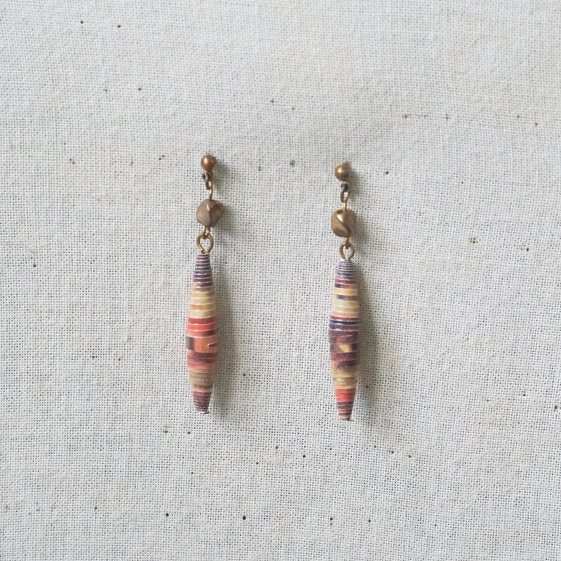 [Small paper/paper art/handmade] Coffee twisted bead spindle earrings - ต่างหู - กระดาษ สีนำ้ตาล