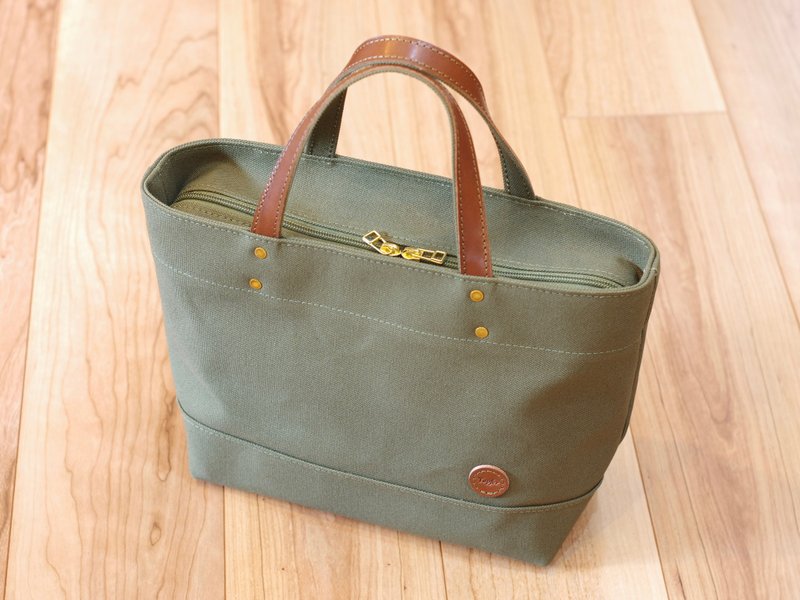 SALE レザーハンドル帆布トートバッグ S size (ZIP TOP) オリーブ - 手提包/手提袋 - 棉．麻 綠色