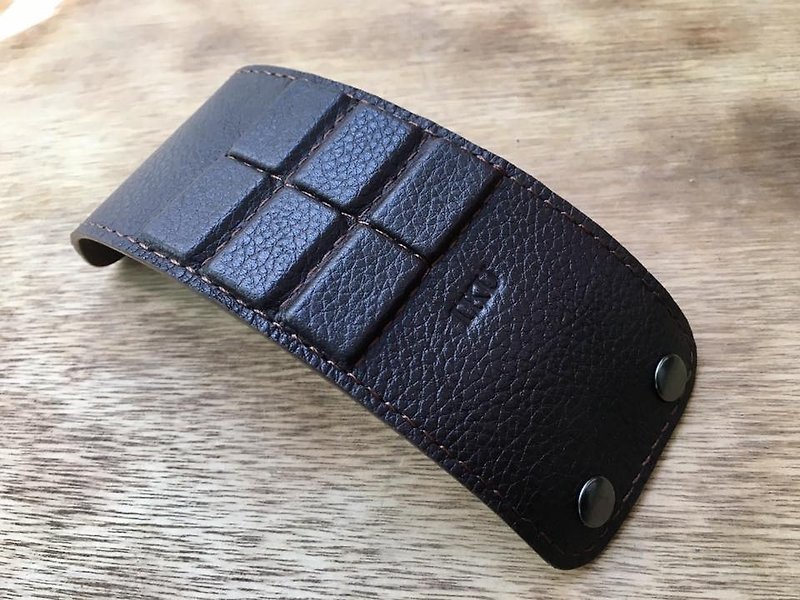 Stylist magnet bracelet custom - Bracelets - Genuine Leather 