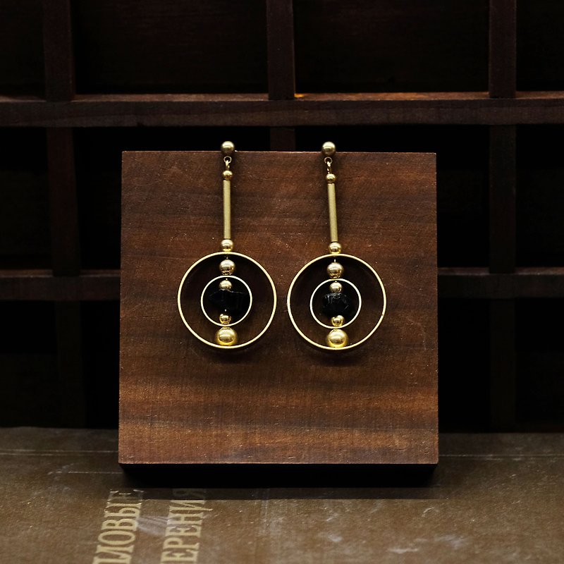 String Series Brass Black Tourmaline Dangle Earrings Ear Pins Without Piercings - ต่างหู - ทองแดงทองเหลือง สีดำ