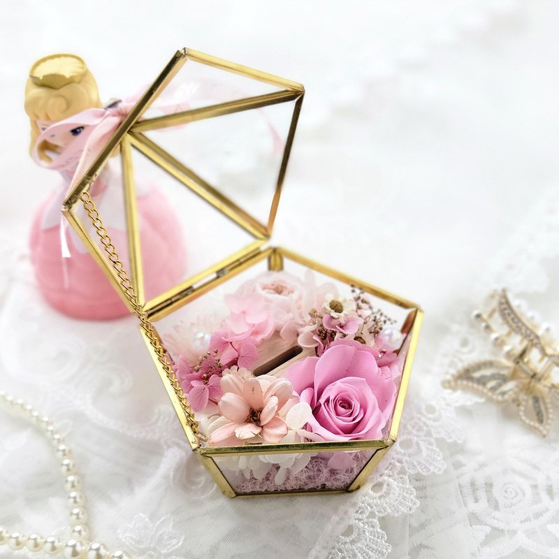 [Ready Stock] Eternal Rose Glass Jewelry Ring Box-Pink Five-Pointed Star Wooden Stand Single Ring - Dried Flowers & Bouquets - Plants & Flowers Pink