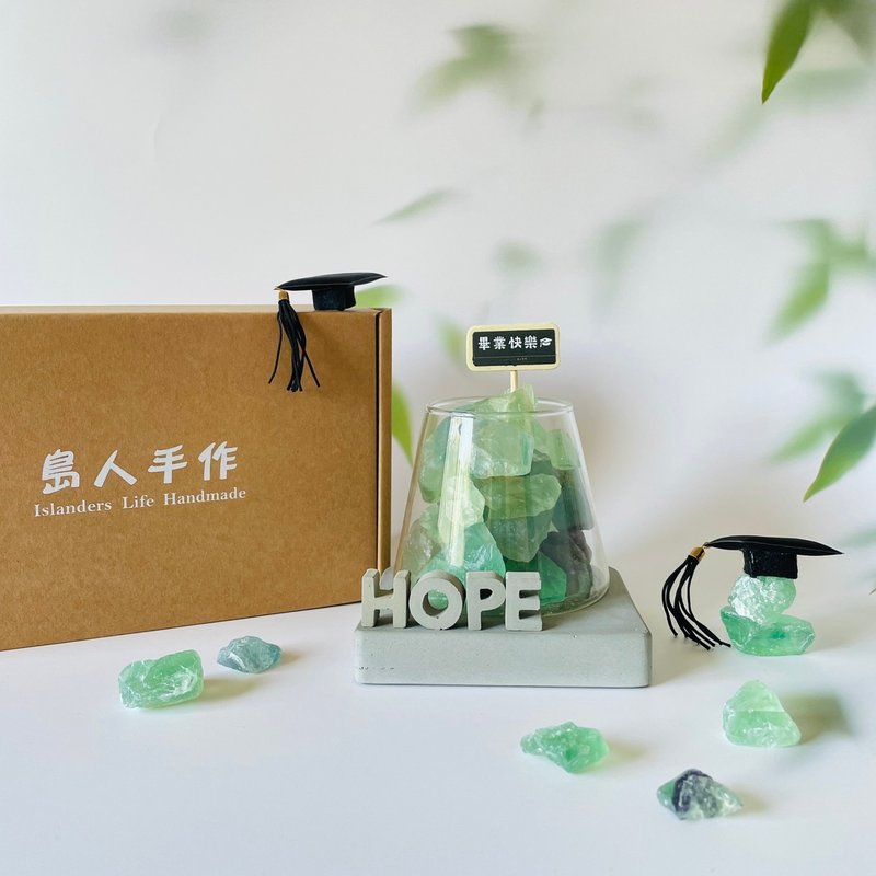能量擴香水晶山【綠螢石的創造與成長】水晶禮盒-(水泥字要加購) - 香氛/精油/擴香 - 水晶 綠色