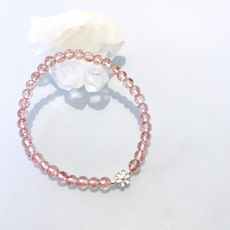 Ops Strawberry Crystal simple silver handmade bracelet gift - สร้อยข้อมือ - โลหะ สึชมพู