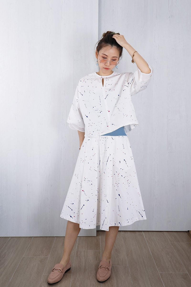 OUD Original. Printed Cotton Pleated Skirt Co-Ord Set. - กระโปรง - ผ้าฝ้าย/ผ้าลินิน ขาว