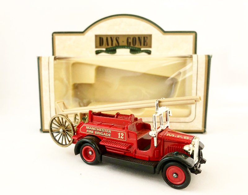 British red fire ladder early models (including original box) (Pinkoi limited) (J) - Items for Display - Other Metals Red