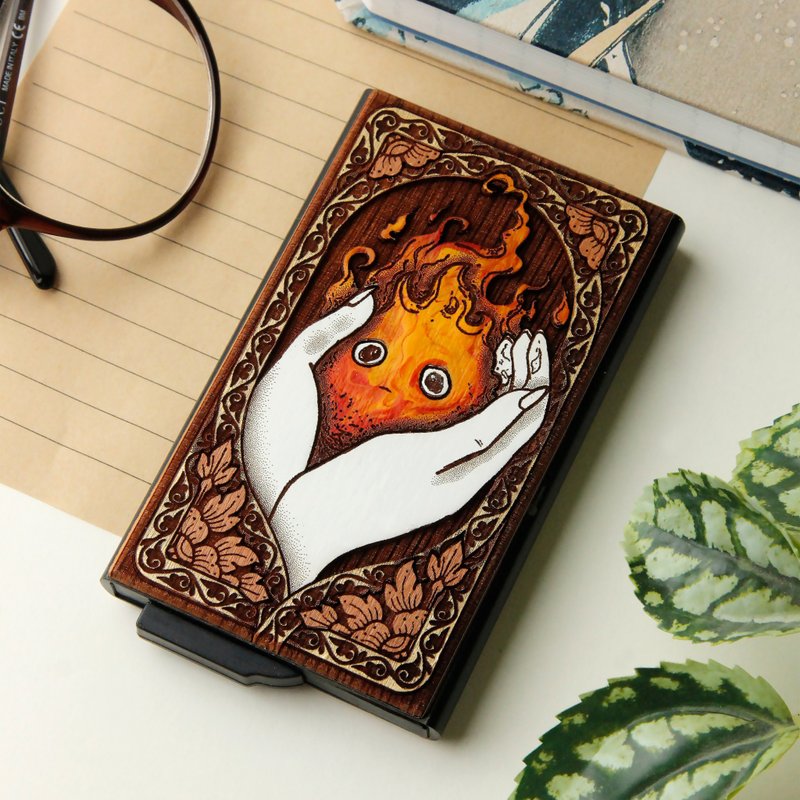 A Flame in your Hands -  Wooden card holder with laser engraving + hand painting - 名片夾/名片盒 - 木頭 咖啡色