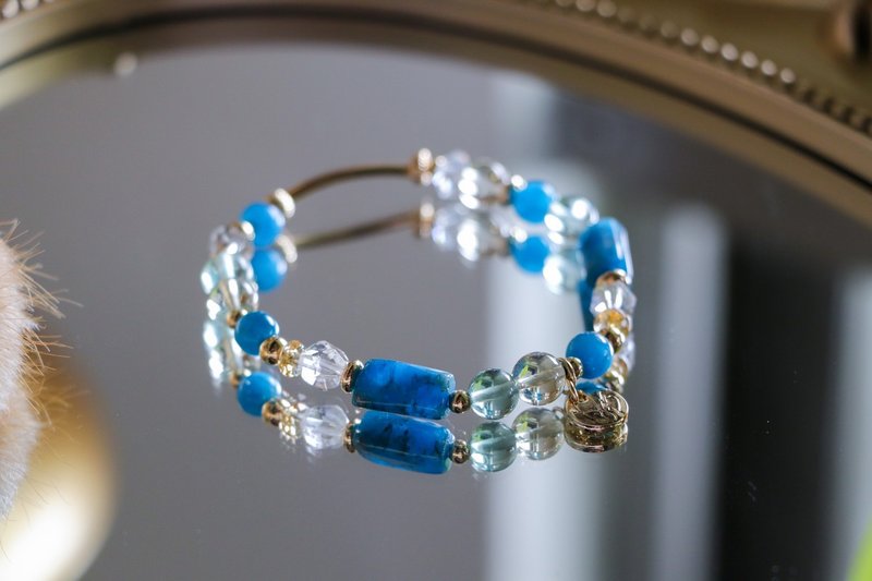 Original ore design of creativity blue apatite bracelet / George Mattia- Stone-Citrine- Stone - สร้อยข้อมือ - คริสตัล หลากหลายสี