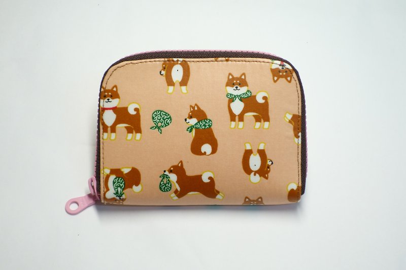 Play cloth hand. Japanese Chai dog (pink orange) tarpaulin short folder wallet wallet purse - กระเป๋าสตางค์ - วัสดุกันนำ้ สีส้ม