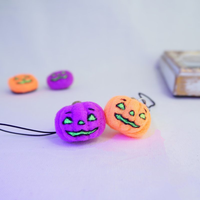 Halloween - Mayu Jack-o'-Lantern Cell Phone Cleaner Strap (Orange/Purple) - Wool - เชือก/สายคล้อง - ขนแกะ สีส้ม