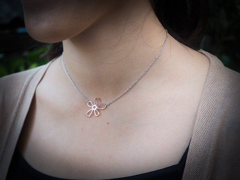 Plain two tone pink&white gold silver flower necklace - 項鍊 - 純銀 粉紅色