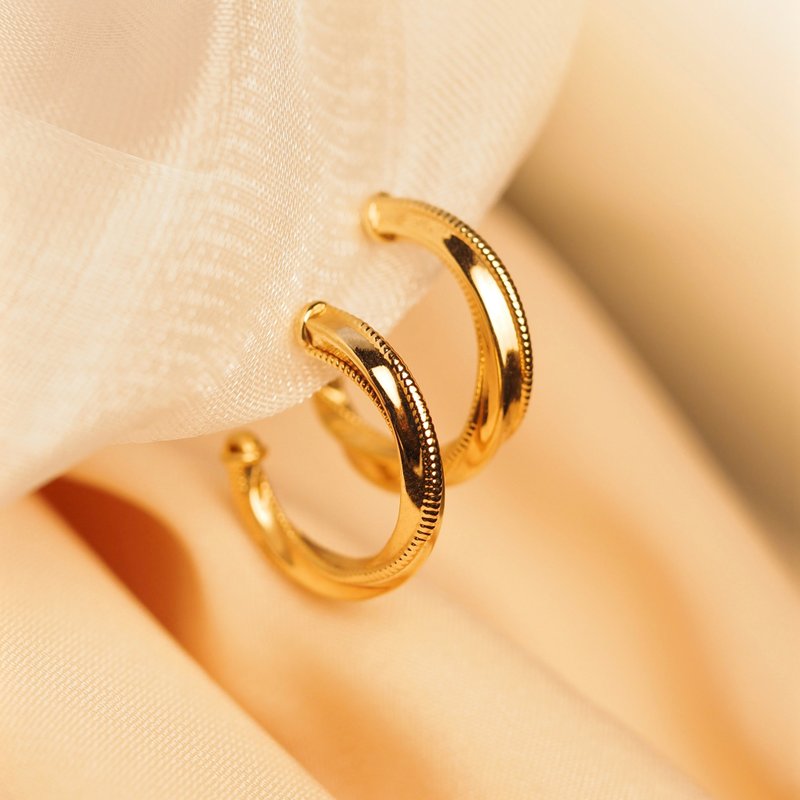 18K金旋轉耳環 18K Gold Golden Twist Earrings - 耳環/耳夾/耳骨夾 - 貴金屬 
