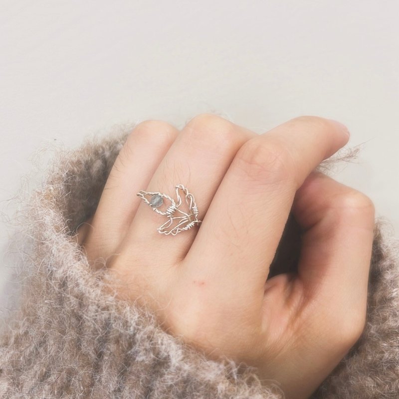 洄游__純銀 手工 編織 人魚 鏤空 設計 天然石 戒指 藍色 磷灰石 - 戒指 - 純銀 銀色