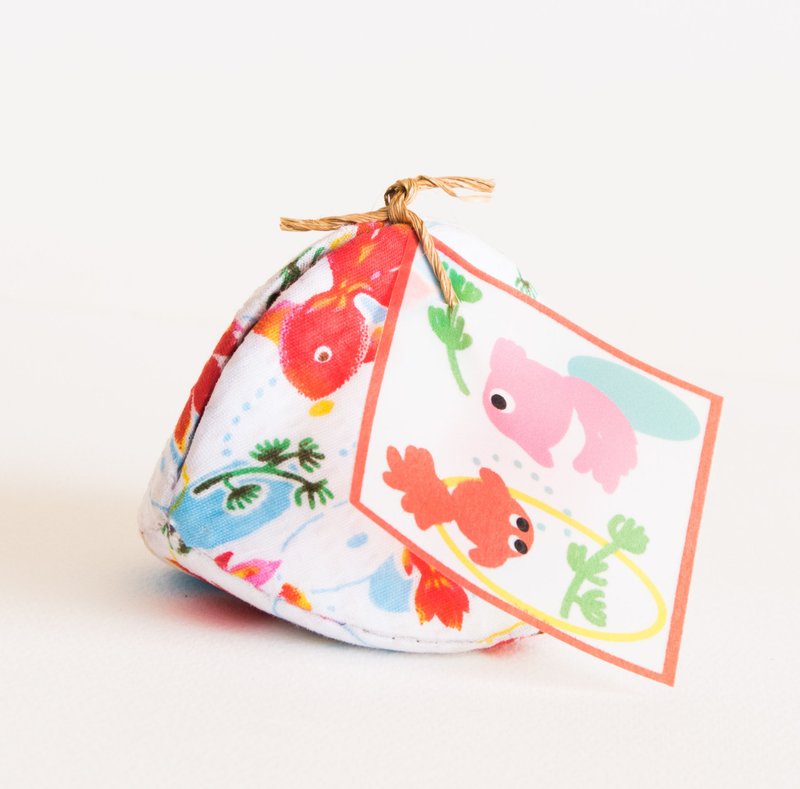 Goldfish (金魚)  Handmade Coin Purse. Clam Shell Accessories Case. Birthday gift. - 零錢包/小錢包 - 棉．麻 紅色