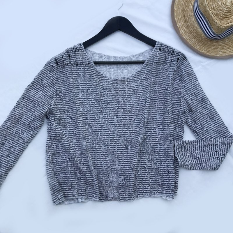 Vintage Everywhere crop top knitting / vintage top - Women's Tops - Cotton & Hemp Gray