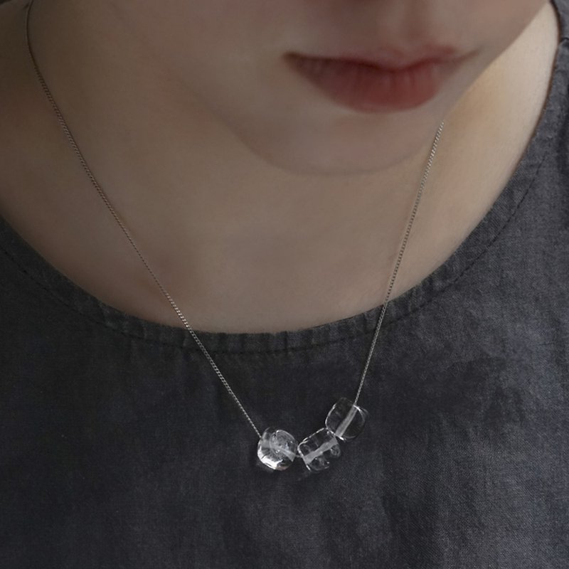 Crystal clear handmade glass necklace - สร้อยคอ - แก้ว สีใส