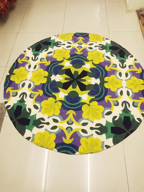 Inyatra｜喀什米爾手工披肩及地毯 印度喀什米爾 手工刺繡 羊毛圓形地毯 152x152 — 萬花筒