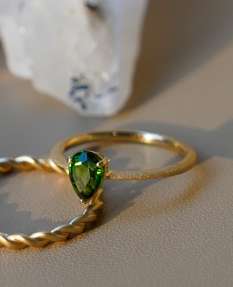 Tsavolote, (Green Garnet) K18 Ring - 戒指 - 其他金屬 綠色