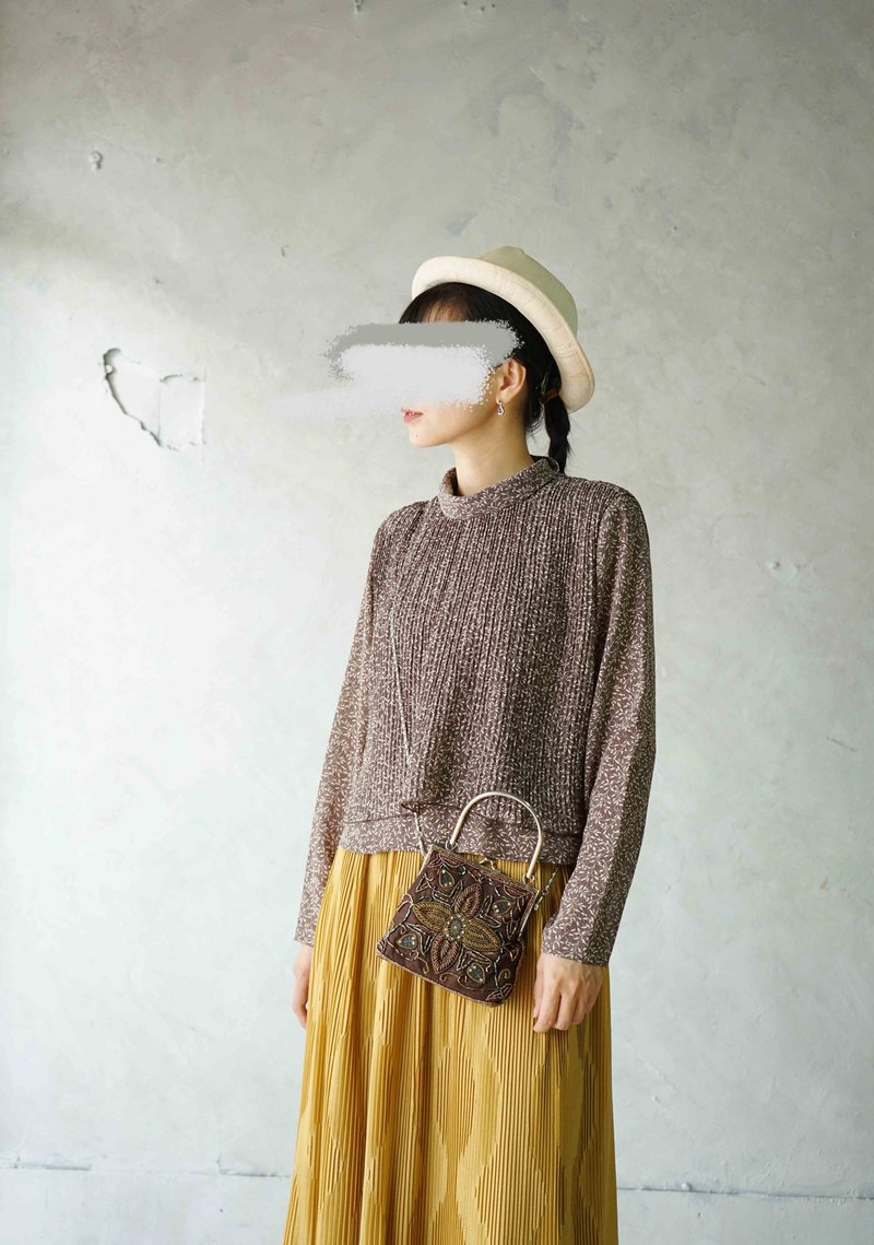 尋寶古著-棕色碎花壓褶雙層設計翻領上衣 - 女上衣/長袖上衣 - 聚酯纖維 咖啡色