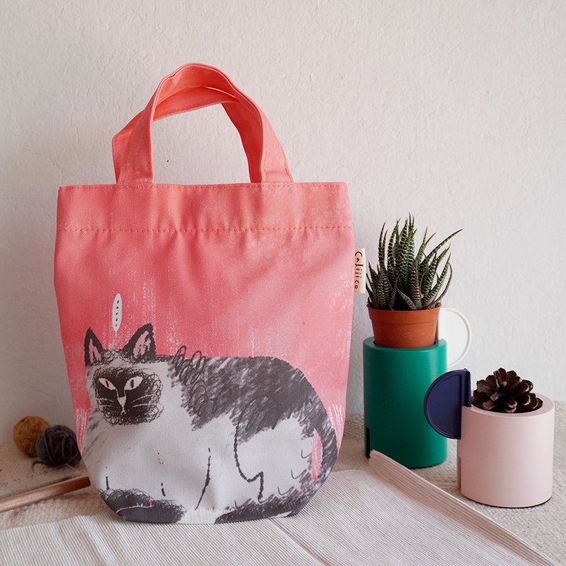 Lunch  bag with siamese cat - กระเป๋าถือ - ผ้าฝ้าย/ผ้าลินิน สึชมพู